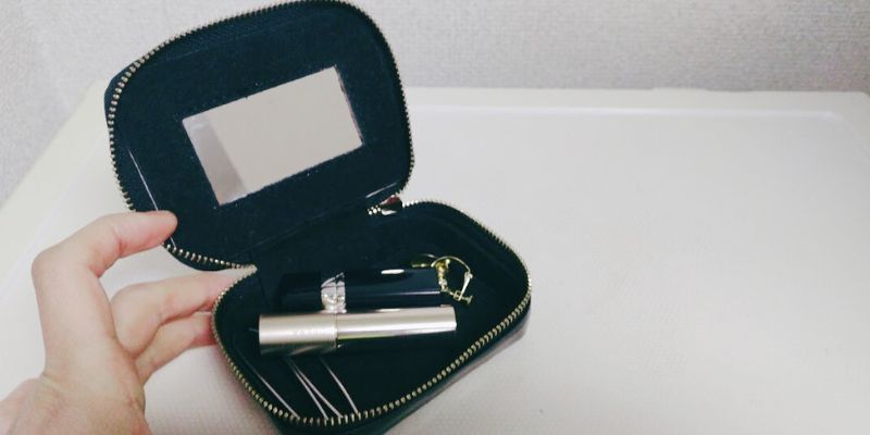 小さくなったメイクボックス(メイクポーチサイズ)